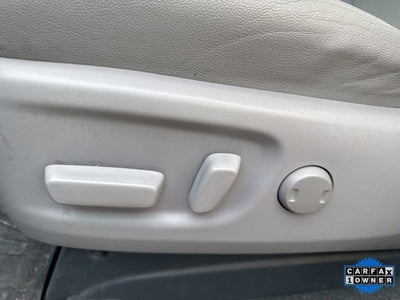 2017 Toyota Sienna XLE Auto Access Seat
