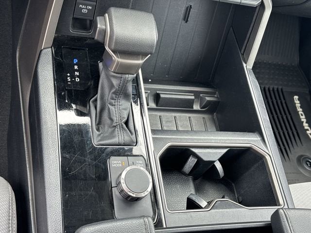 2022 Toyota Tundra 2WD SR5