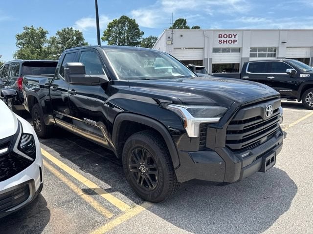 2023 Toyota Tundra 4WD SR5