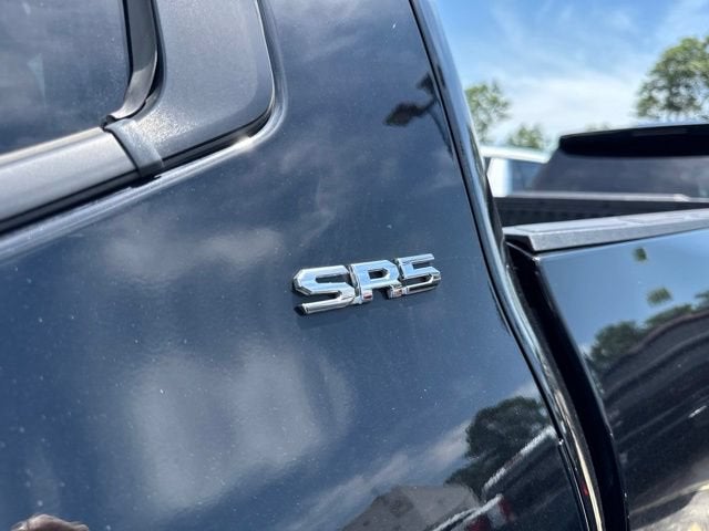 2023 Toyota Tundra 4WD SR5