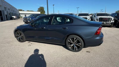 2024 Volvo S60 Core Dark Theme