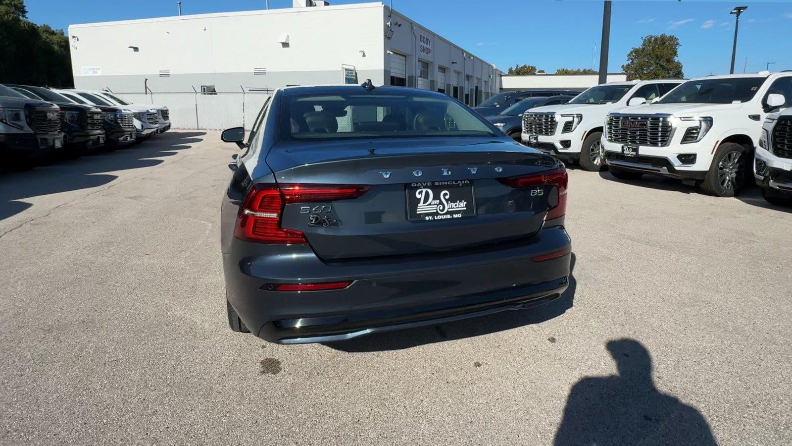 2024 Volvo S60 Core Dark Theme