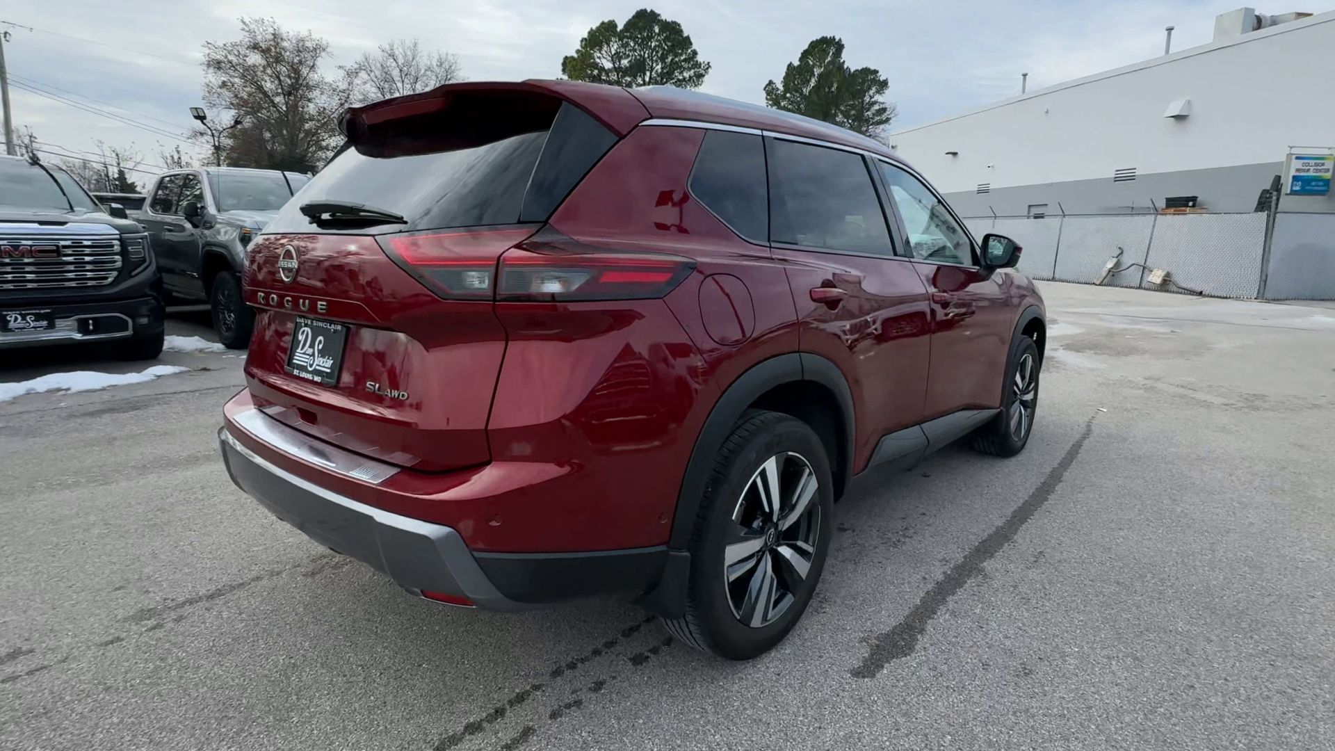 2024 Nissan Rogue SL
