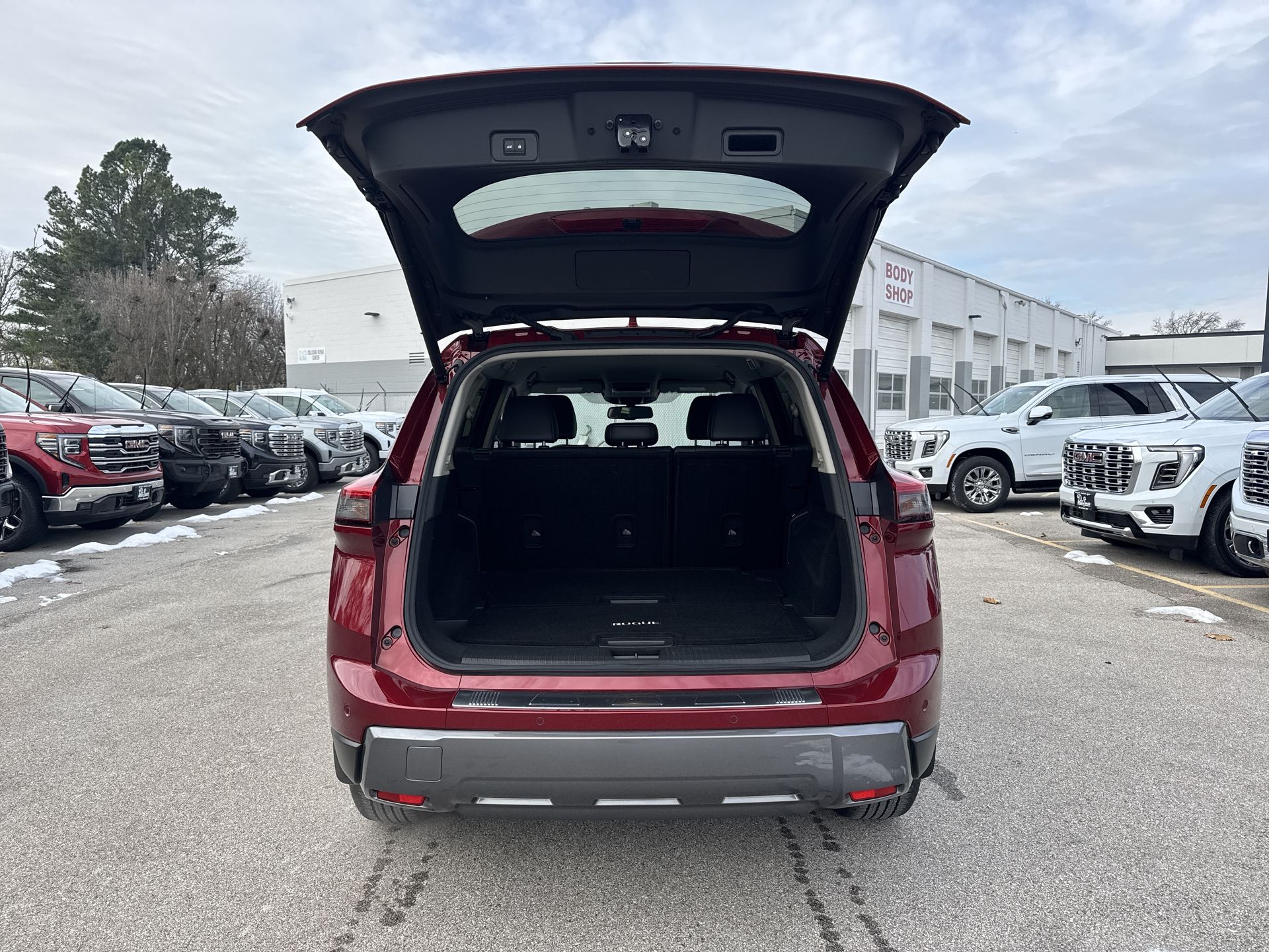 2024 Nissan Rogue SL