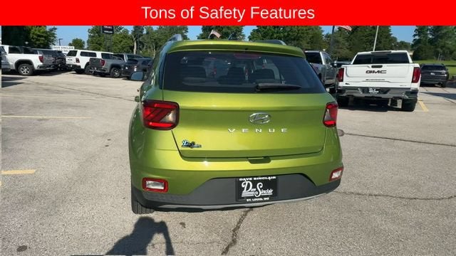 2022 Hyundai Venue SEL