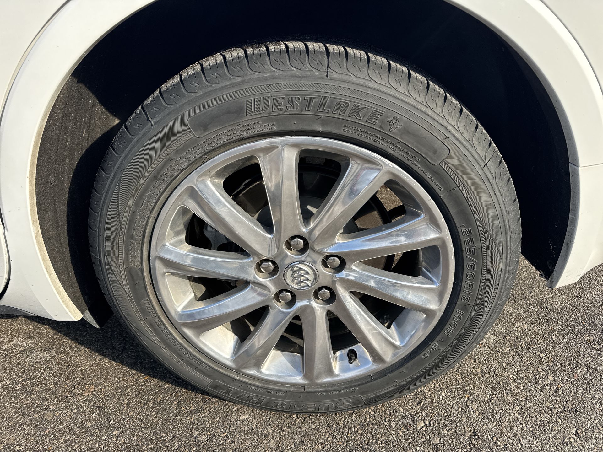 2020 Buick Envision Essence Group