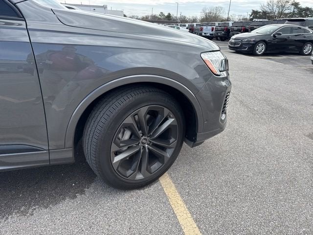 2025 Audi Q7 Premium Plus