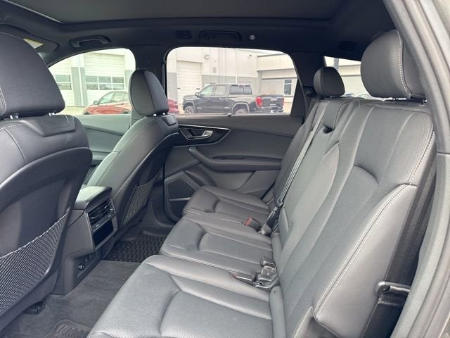 2025 Audi Q7 Premium Plus