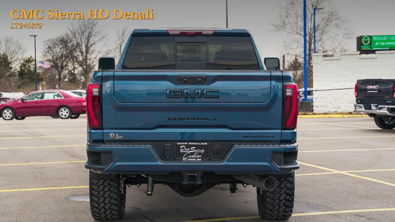 GMC Sierra HD Denali - rear 